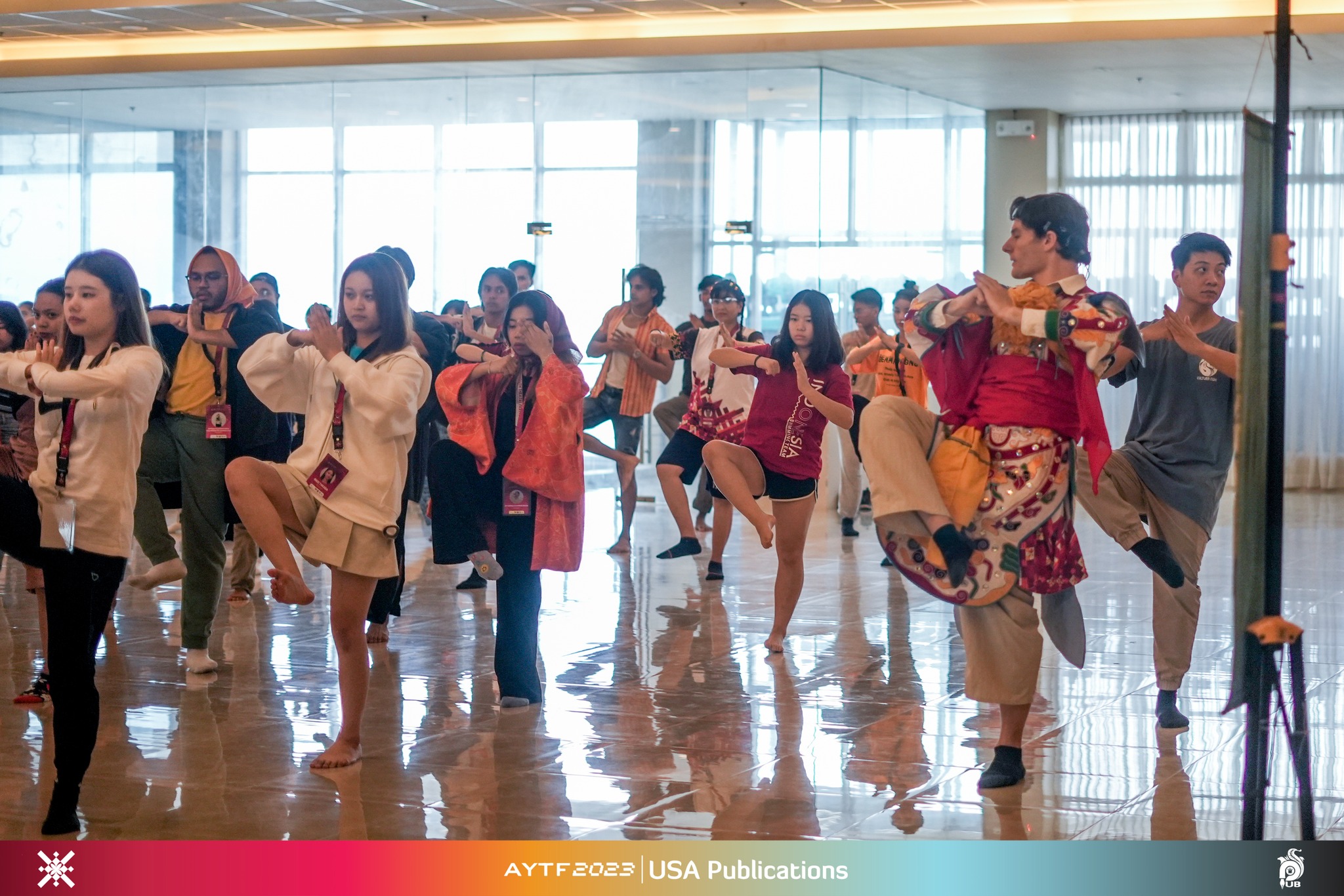 Hiếu Văn Ngư giới thiệu nghệ thuật hát bội đến bạn bè quốc tế tại liên hoan sân khấu trẻ châu Á (AYTF)